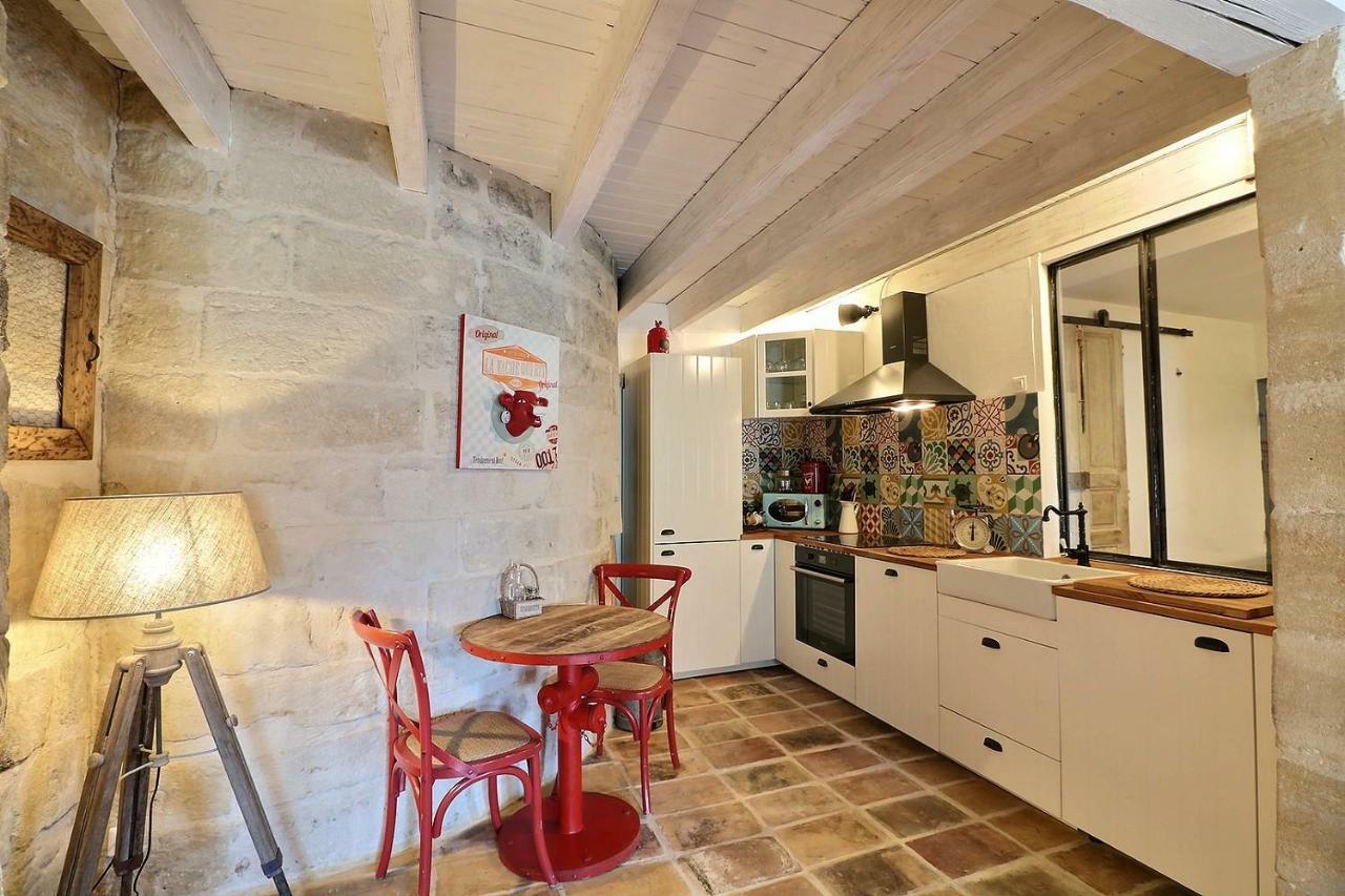 Duplex Centre Historique Uzes Apartment Bagian luar foto