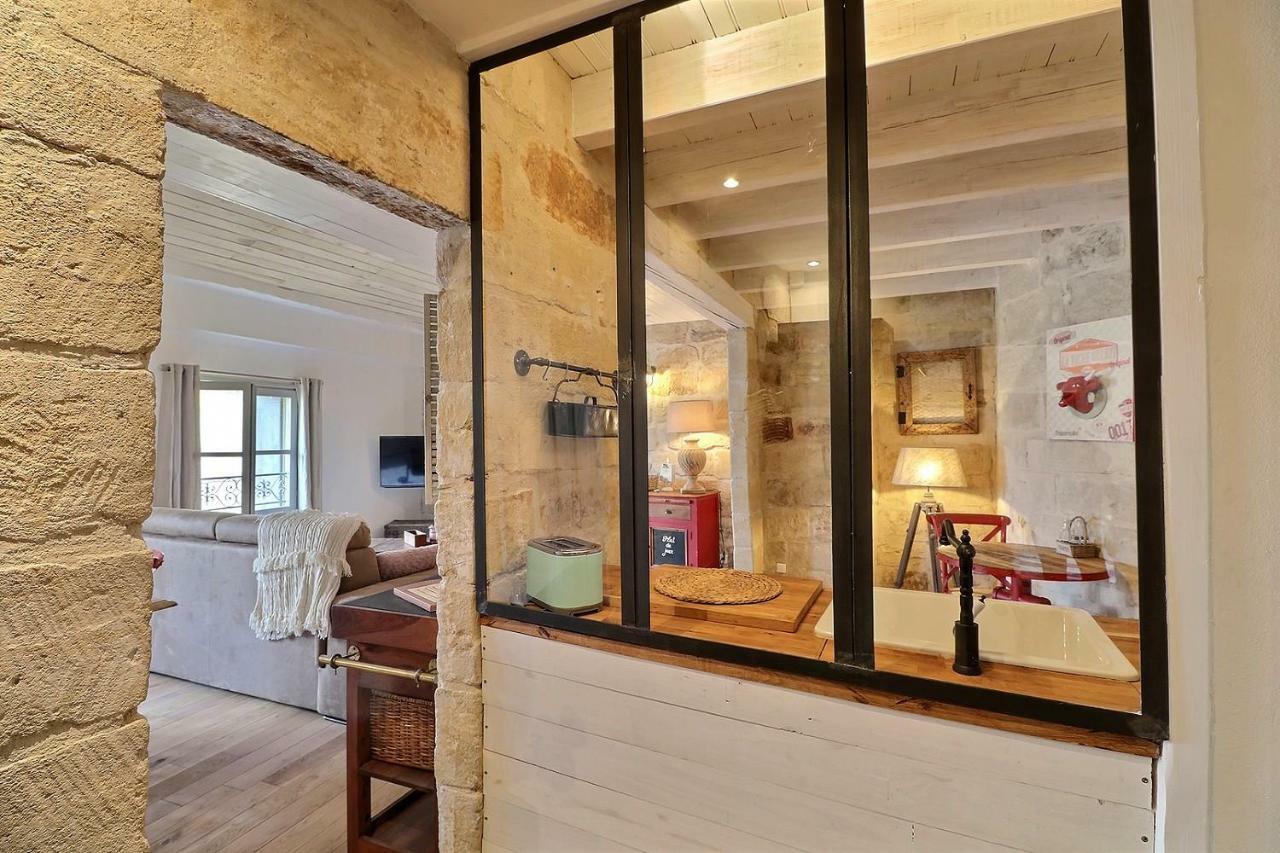 Duplex Centre Historique Uzes Apartment Bagian luar foto