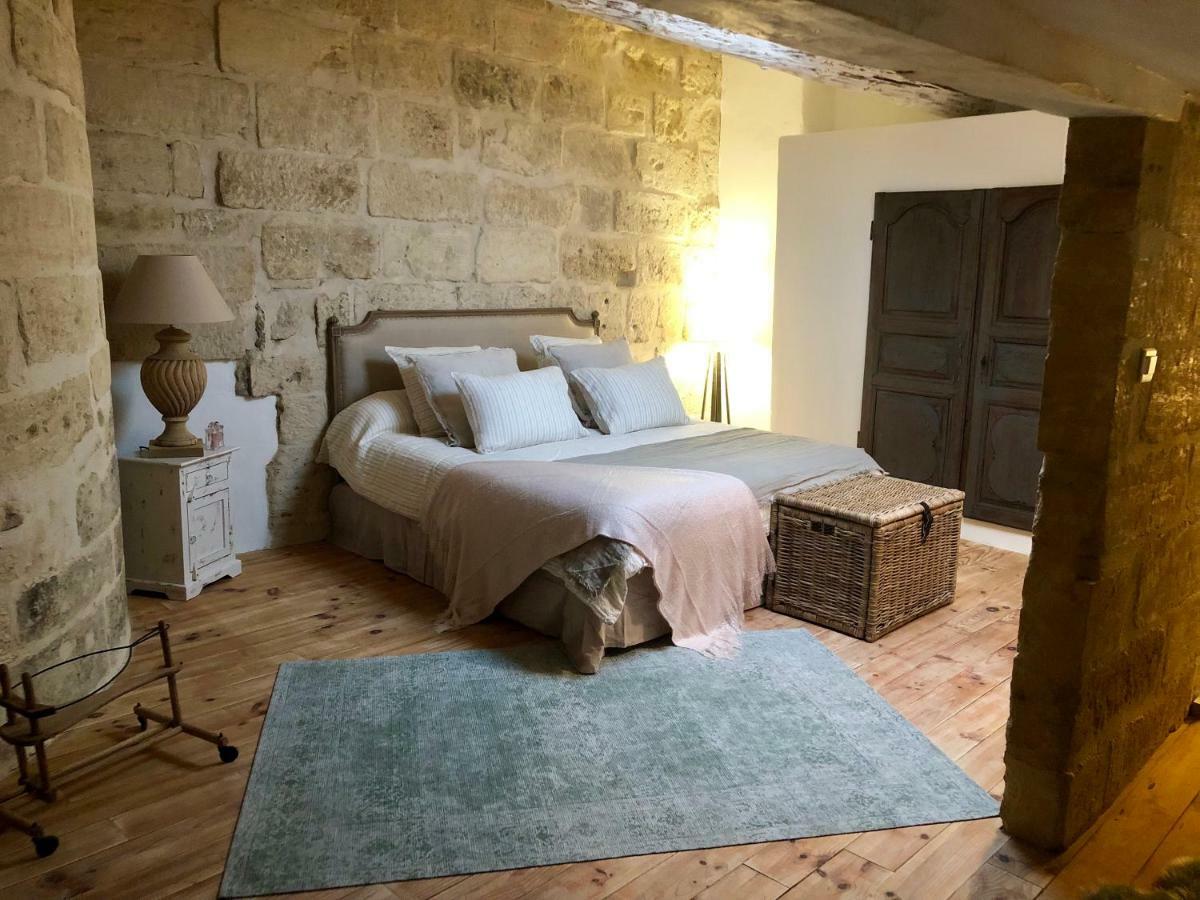 Duplex Centre Historique Uzes Apartment Bagian luar foto