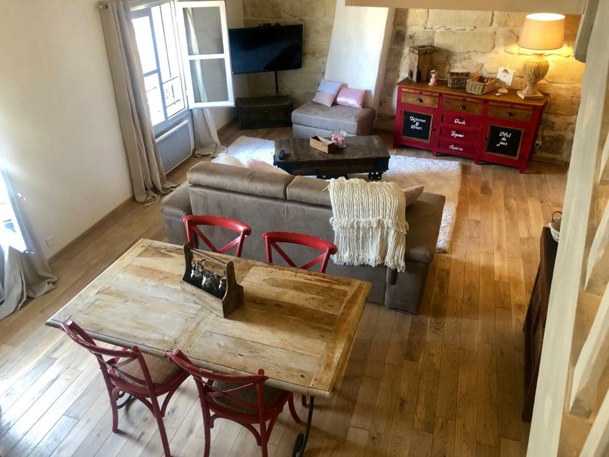 Duplex Centre Historique Uzes Apartment Bagian luar foto